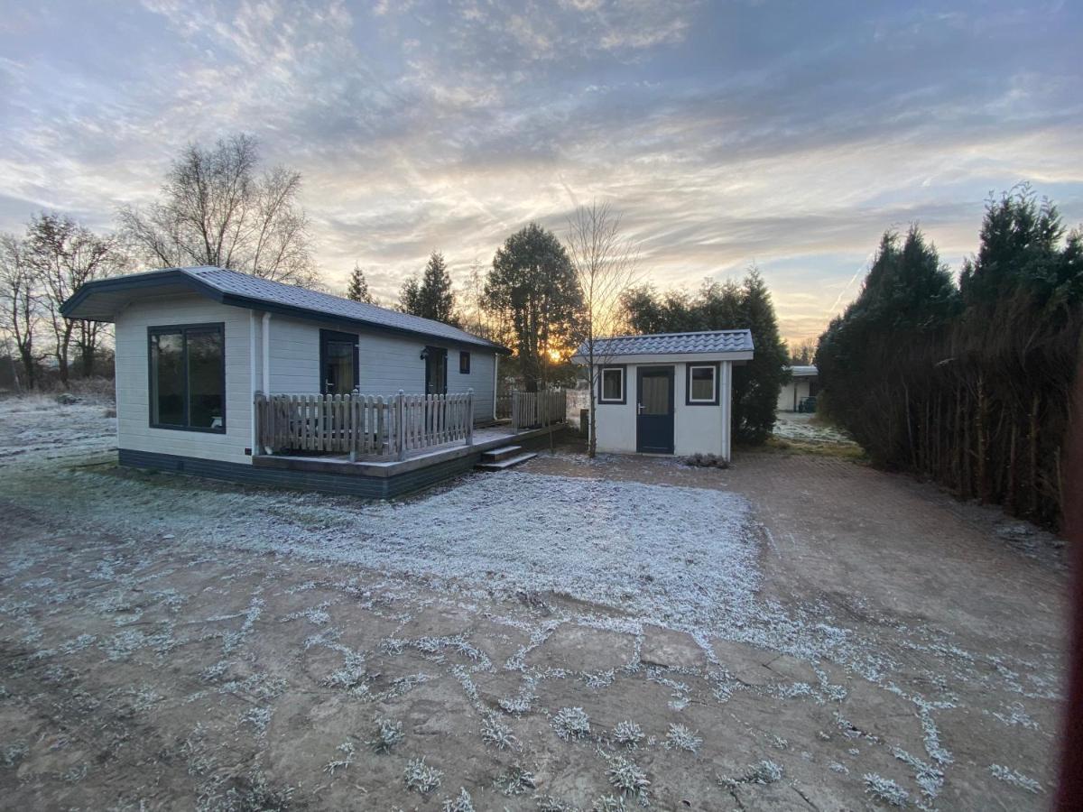 Anloo Gezellige Chalet In Bosrijke Omgevingヴィラ エクステリア 写真